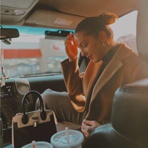 Meet your Posher, Dawn